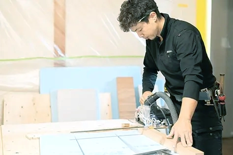 セイチョースタッフ紹介大工岡部敦史